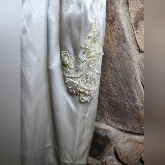 My fair bride vintage wedding dress - Picture 4 of 10
